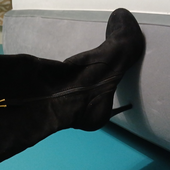 Beautiful over the knee Guess suede boots - Picture 6 of 6